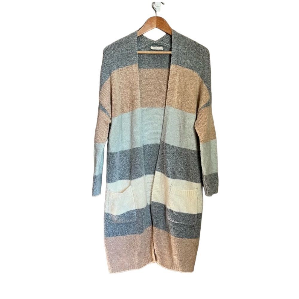 Active USA colour block cardigan. Size small